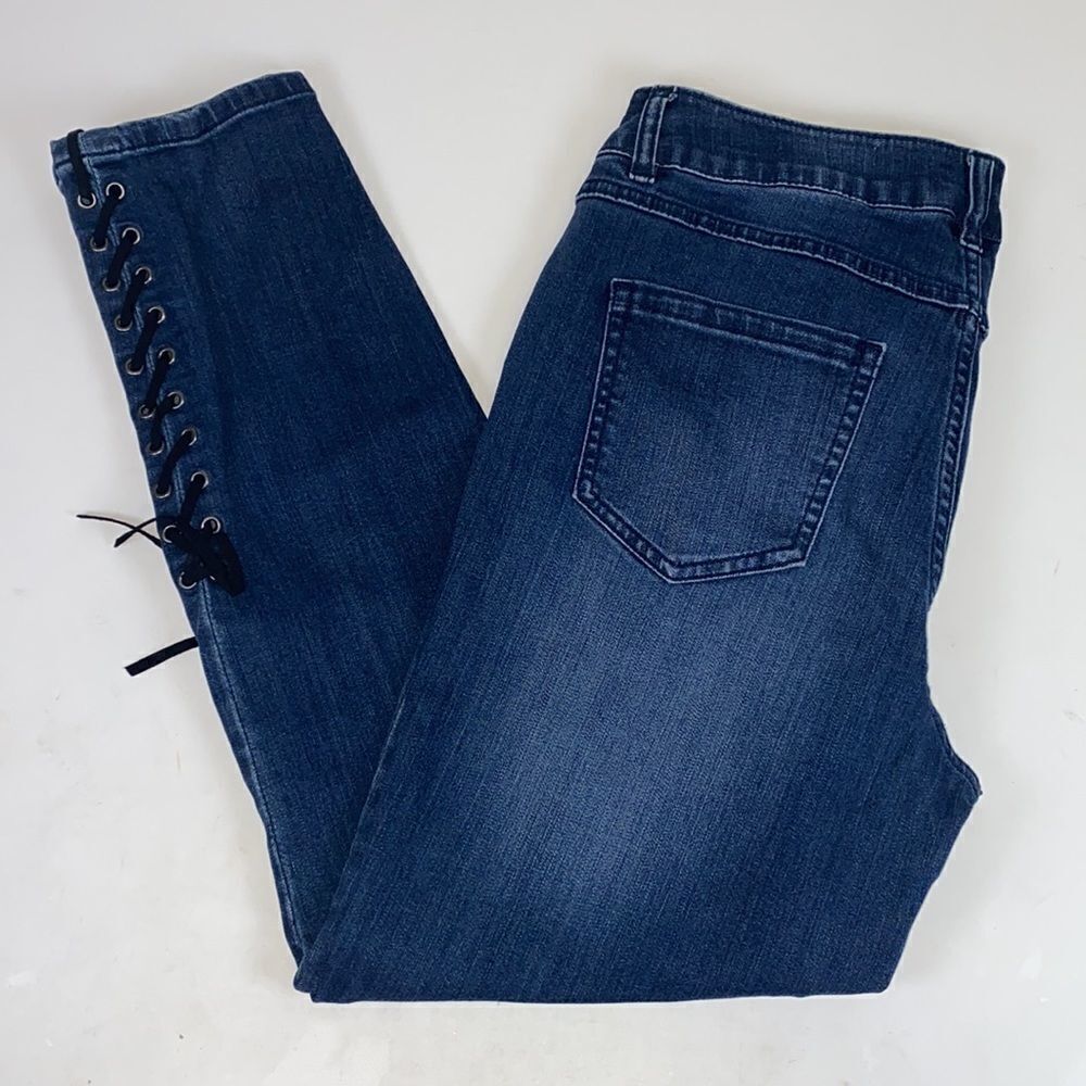 CATHERINE MALANDRINO Dark Wash Denim Skinny Jeans‎ W/ lace up leg D30